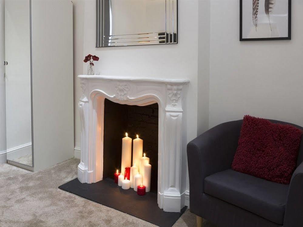 Charming Tower Bridge Apartment Londra Exterior foto